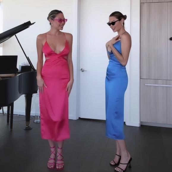 Zara Satin effect Cut out dress - Picture 3 of 16